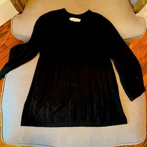 Cute Loft lightweight sweater with bell sleeves!